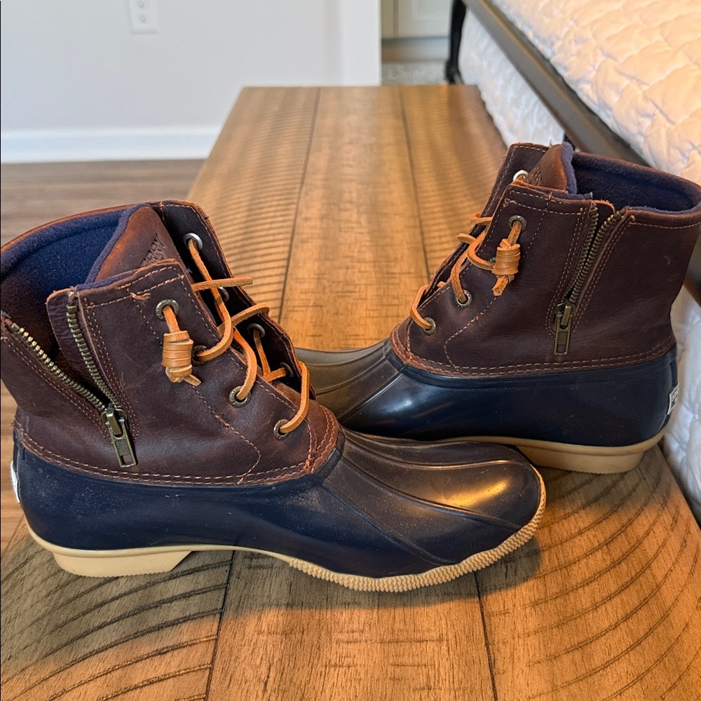 Sperry Saltwater Duck Boots – Navy & Brown Leather | Women’s Size 9 - Picture 5 of 6